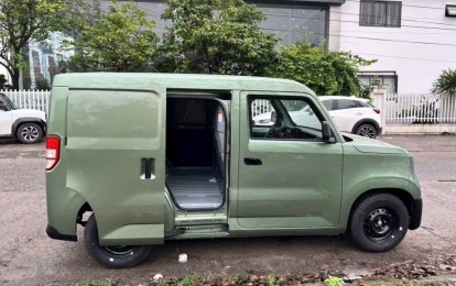 Rò rỉ hình ảnh về VinFast EC Van gắn cửa lùa: Xe thử nghiệm hay sản phẩm do AI tạo ra?